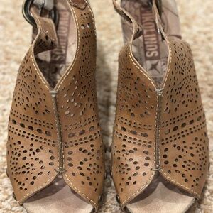 PIKOLINOS Tan Leather Laser Cutout studded Sandals